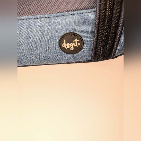 Pet carrier - Picture 3 of 4